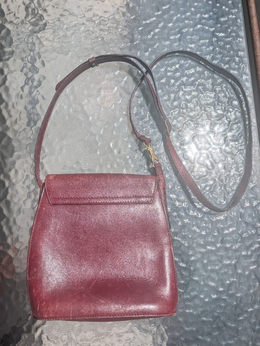 gold & pfeil made in italy Distressed Burgundy Leather mini Crossbody bag - Picture 6 of 13